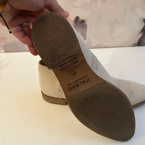 ! Italeau cream  suede booties size 7 - Picture 6 of 7